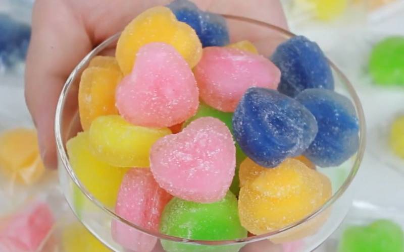 Filled Fruit gummy candy